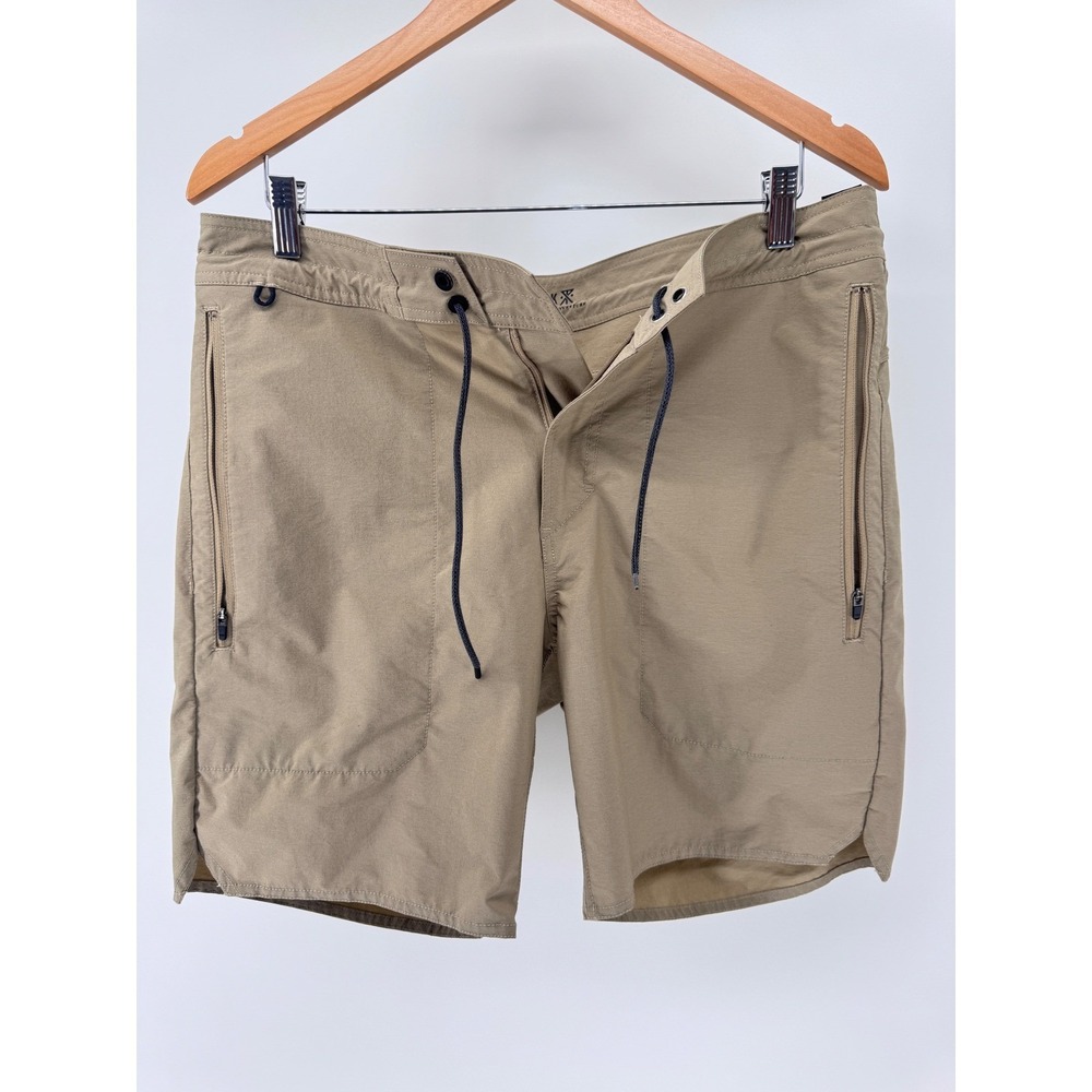 Roark‎ Shorts Mens 32  Khaki Layover Trail Hiking Traveling Hiker Outdoors